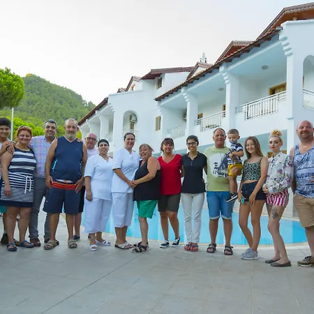 Arya Μαρμαρίς