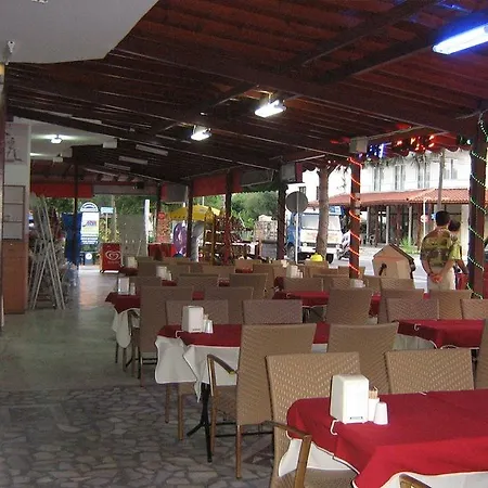 Apartmanhotel Arya 4*