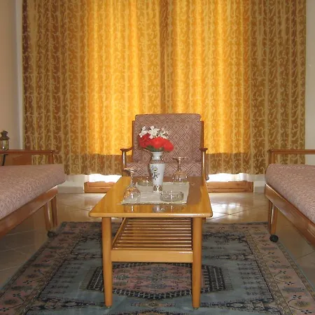 Lejlighedshotel Arya 4*