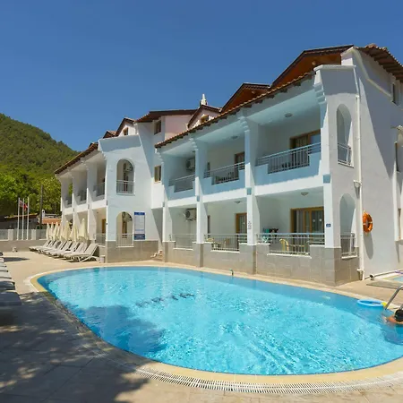 Arya Lejlighedshotel 4*