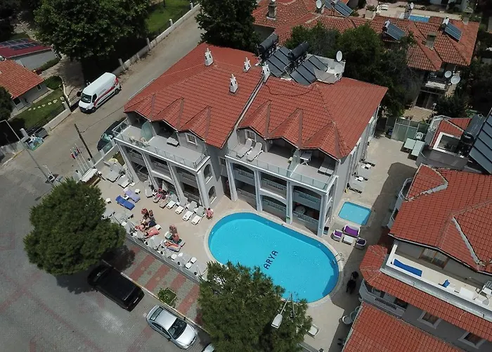 Lejlighedshotel Arya 4*