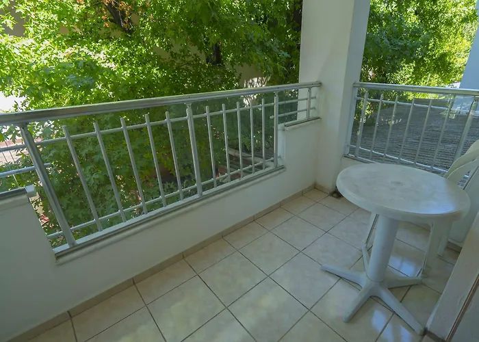 Lejlighedshotel Arya 4*