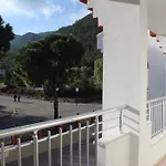 Arya Marmaris