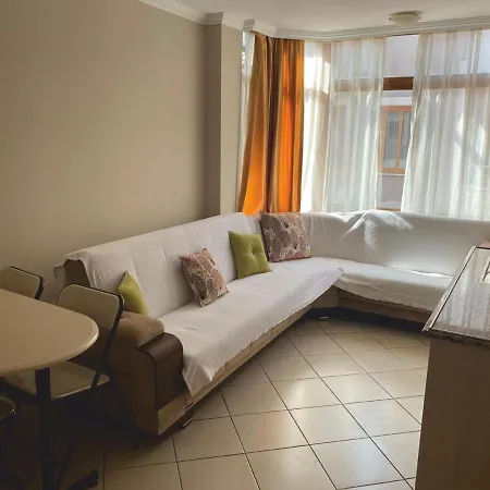 Aparthotel Arya