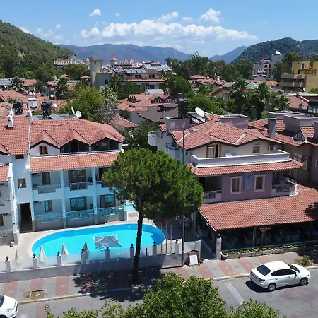 Hotel apartamentowy Arya 4*