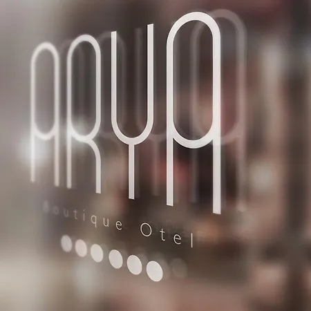 Arya 4*