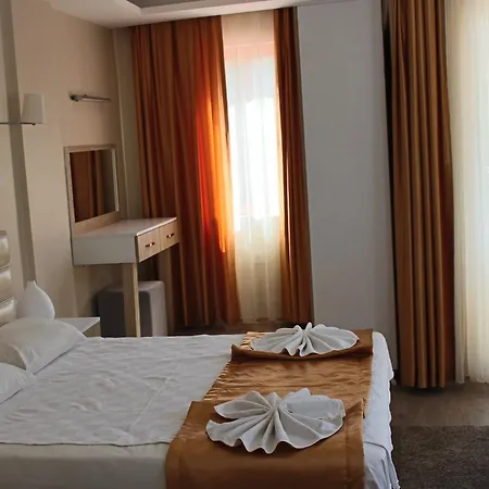 Arya Marmaris