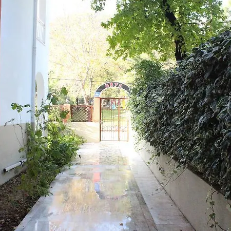 Hotel apartamentowy Arya