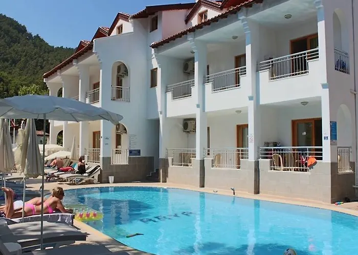 Arya Marmaris