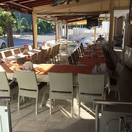 Arya Aparthotel 4*