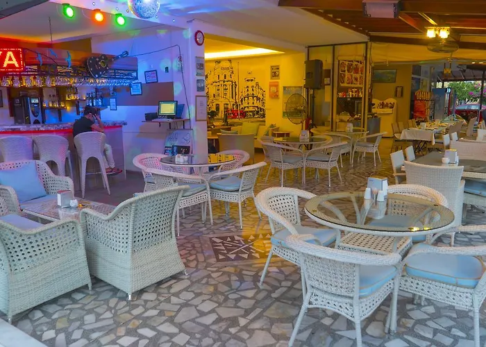 Arya Marmaris